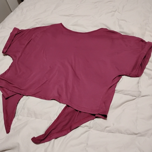 Stylish Plum Short Sleeve Crop Top - Picture 2 of 6